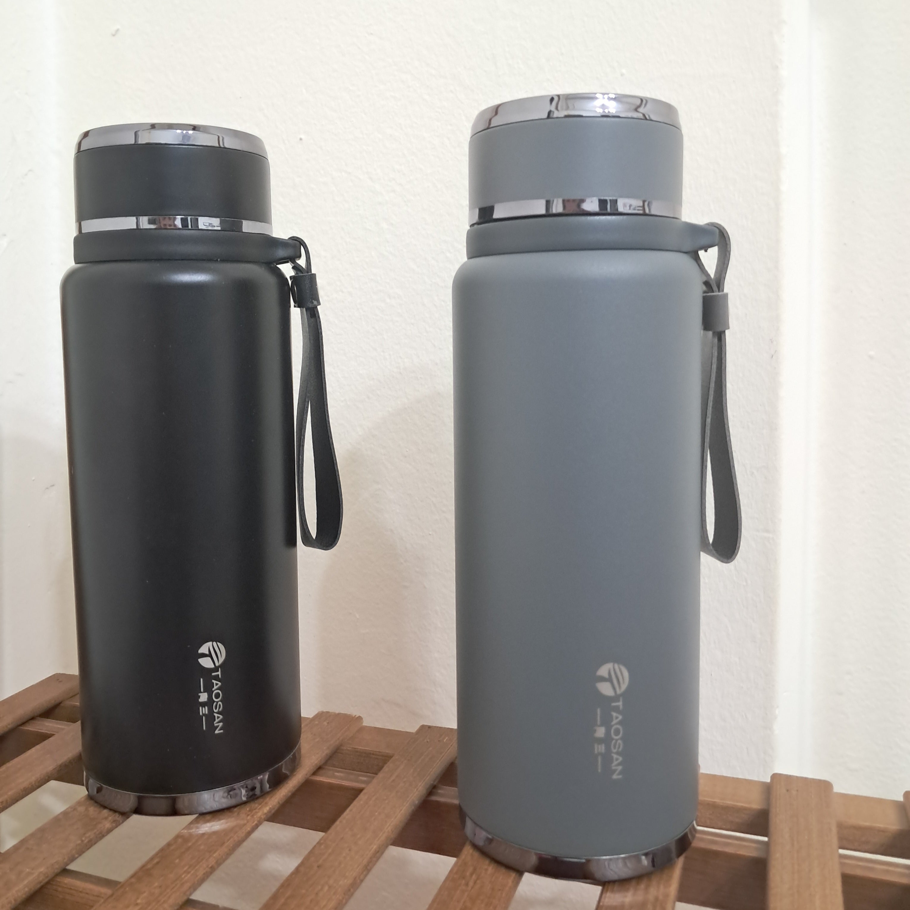 Vacuum Insulated Water Bottle