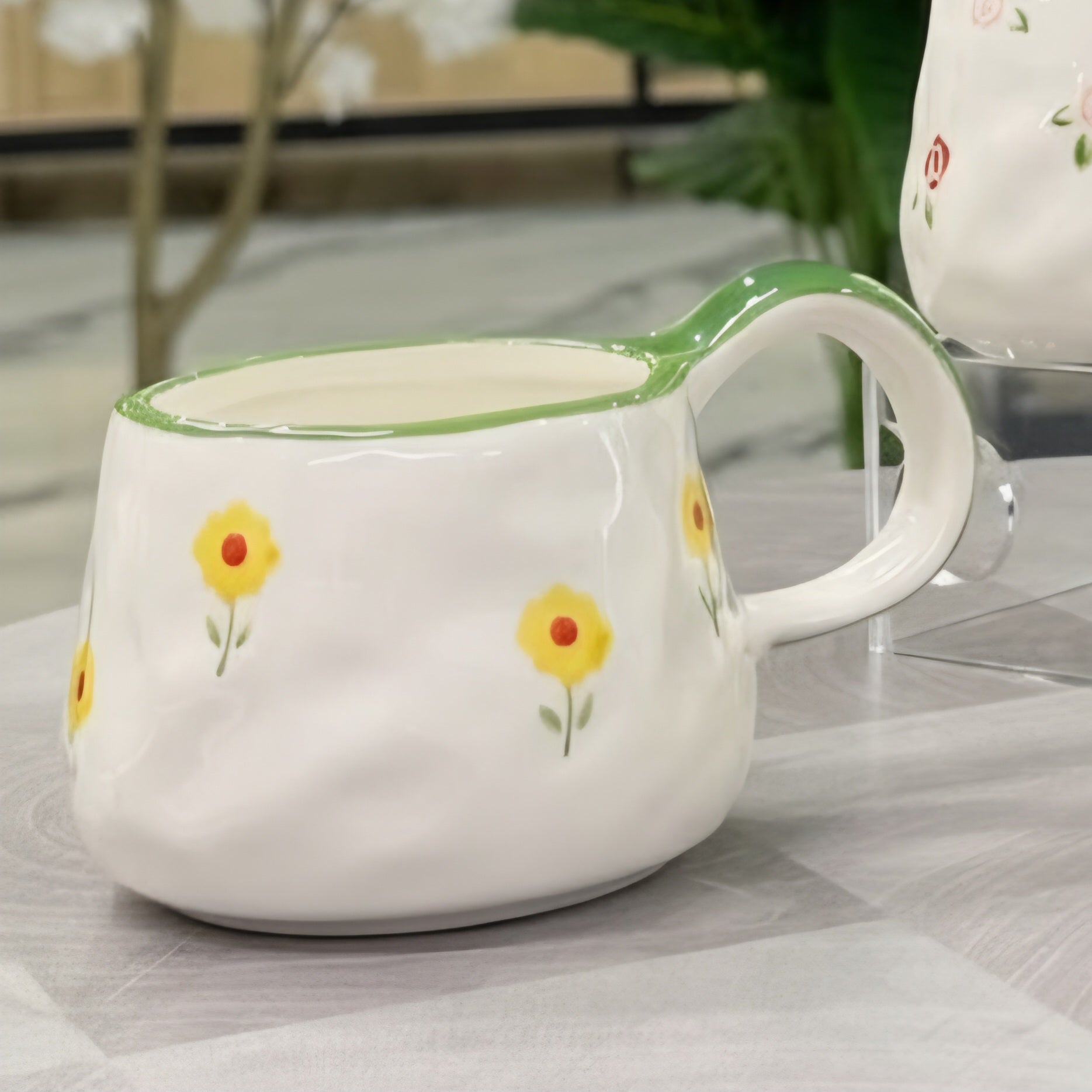 The Crinkle Comfort Mug